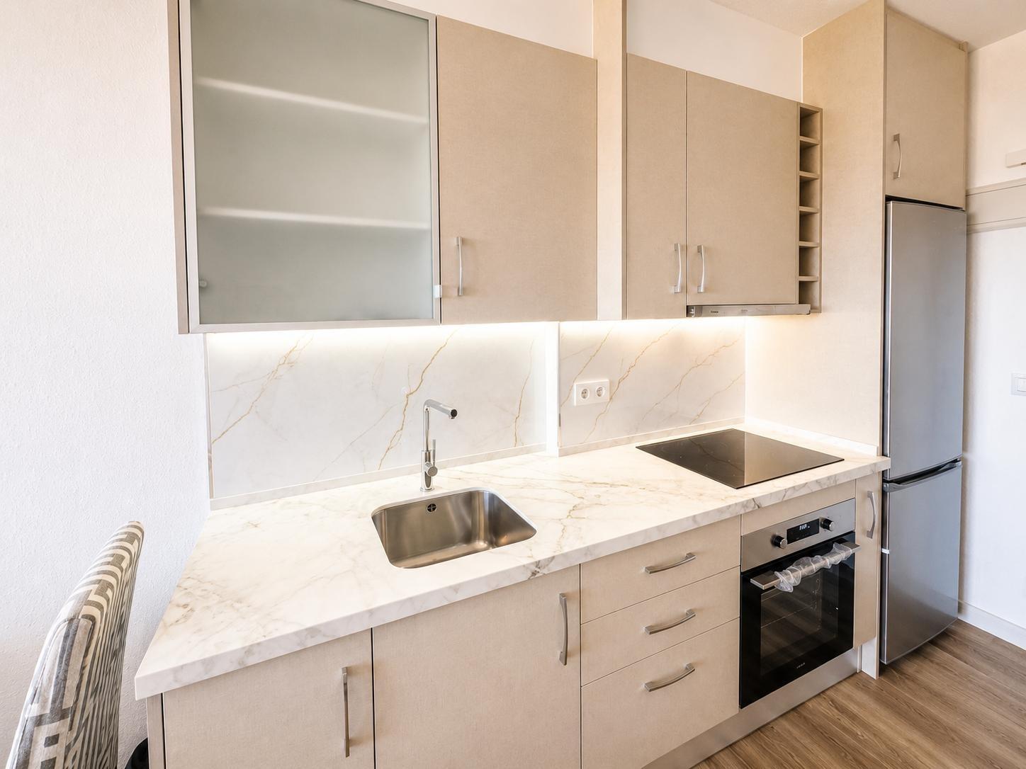 1 Bedroom Apartment in Fuengirola - Photo 13