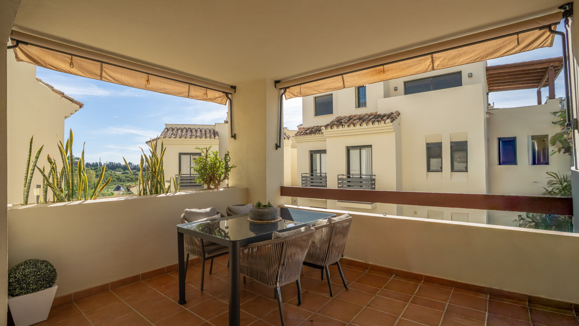 3 Bedroom Apartment in Estepona - Photo 14