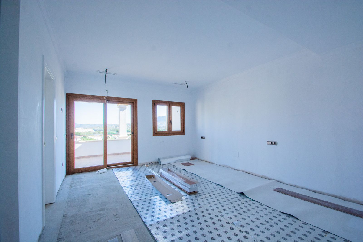 5 Bedroom Villa in Mijas - Photo 15