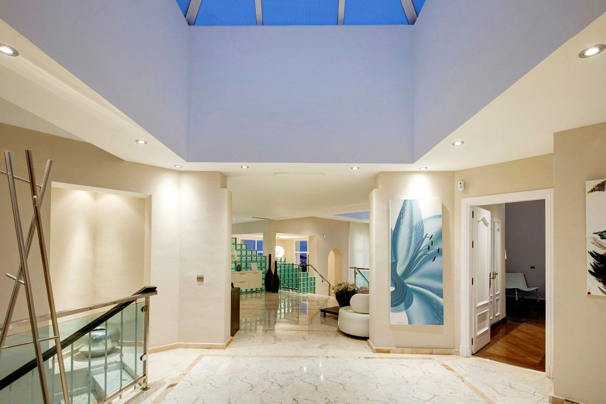 5 Bedroom Villa in Benahavís - Foto 7