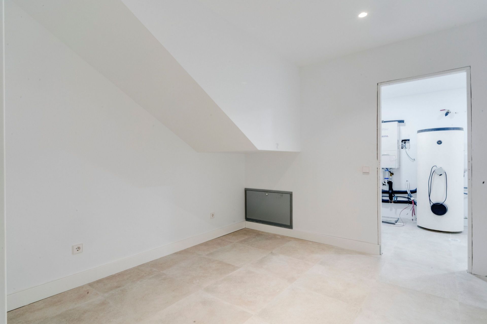 5 Bedroom Villa in Estepona - Photo 16