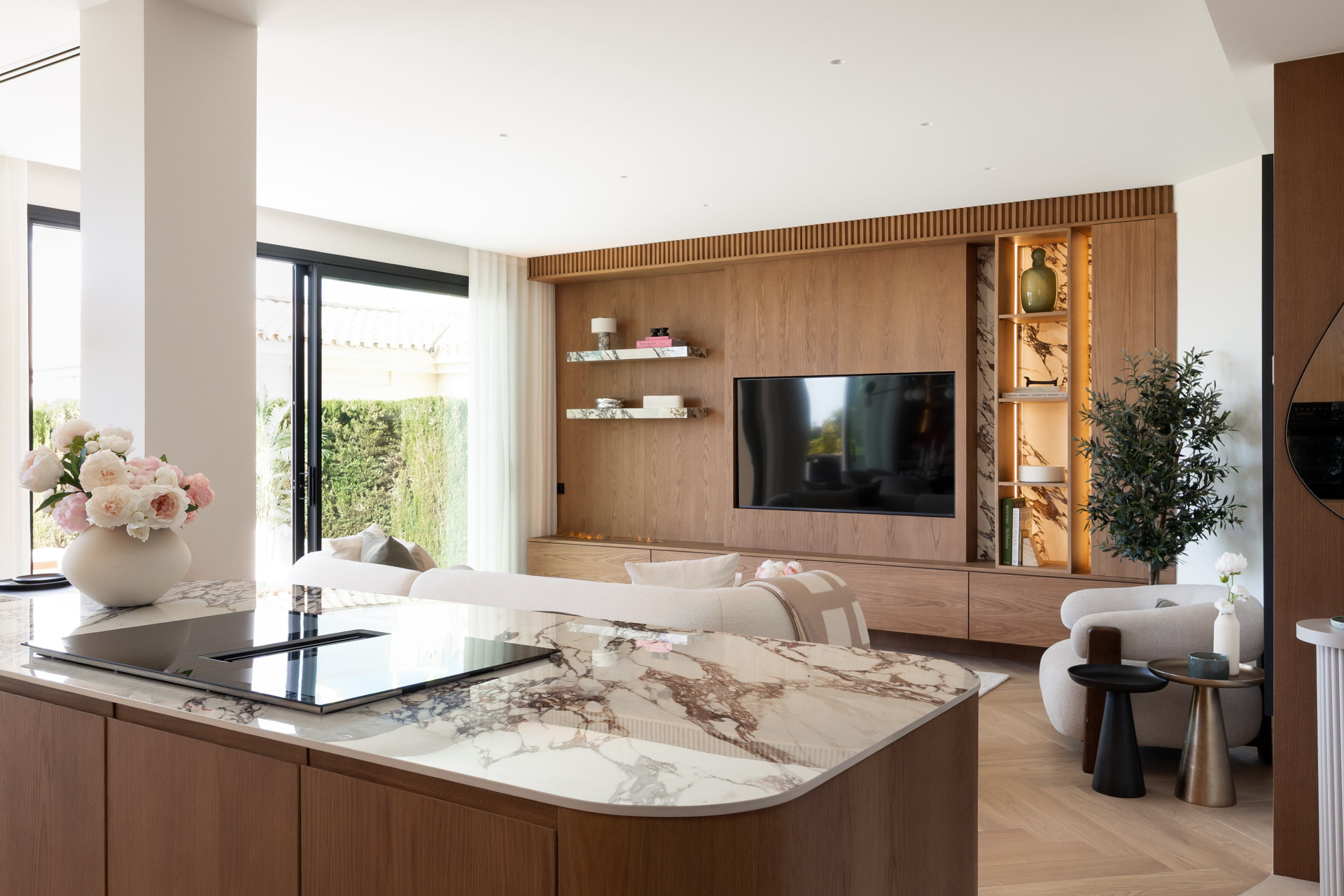 4 Bedroom Townhouse in Benahavís - Photo 10