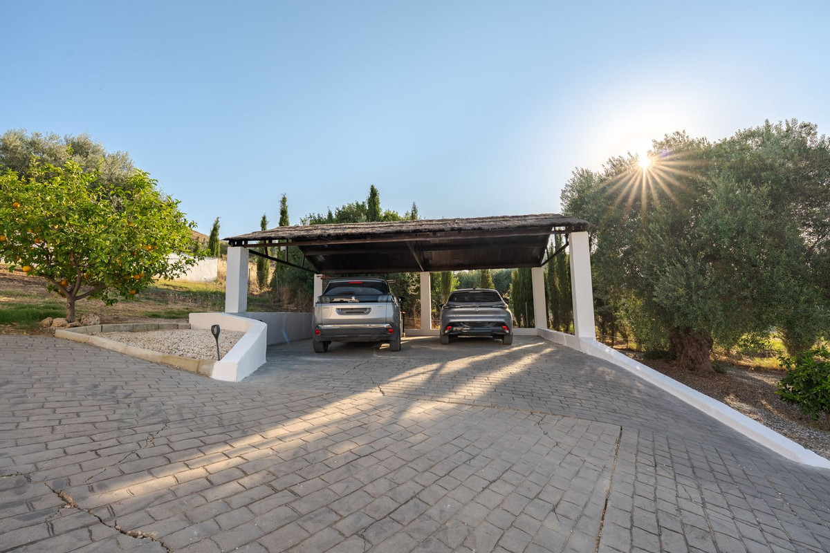 3 Bedroom Villa in Coín - Photo 12