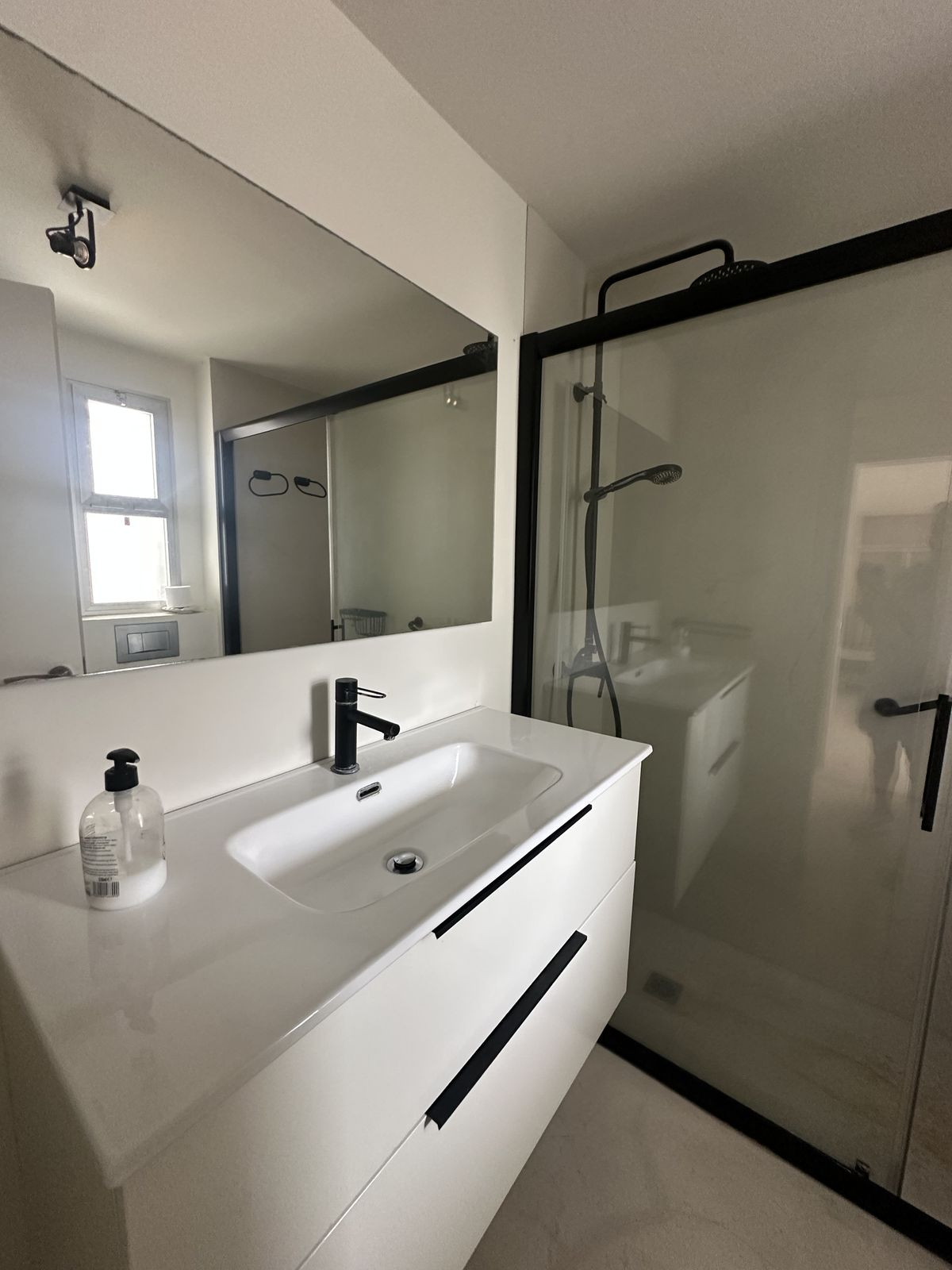 2 Bedroom Apartment in Marbella - Photo 7