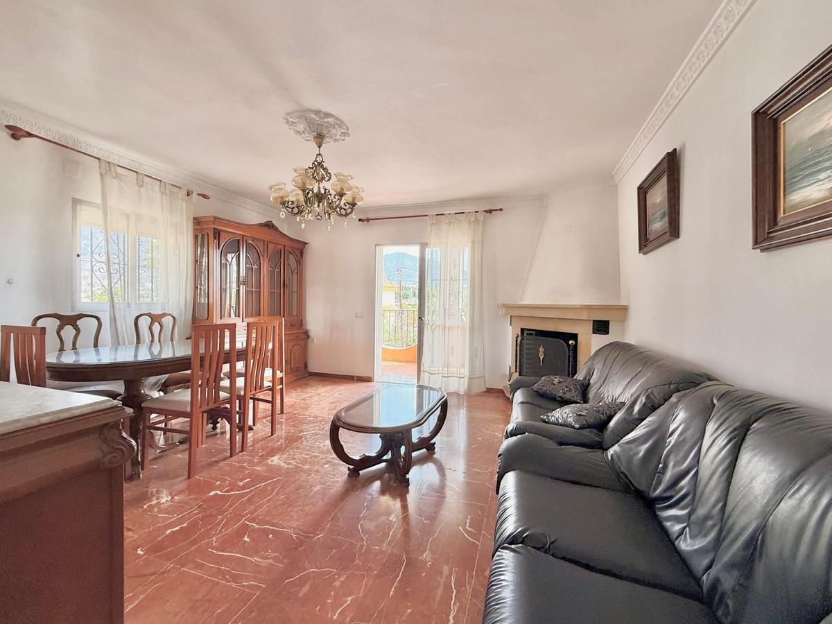 4 Bedroom Villa in Mijas - Photo 12