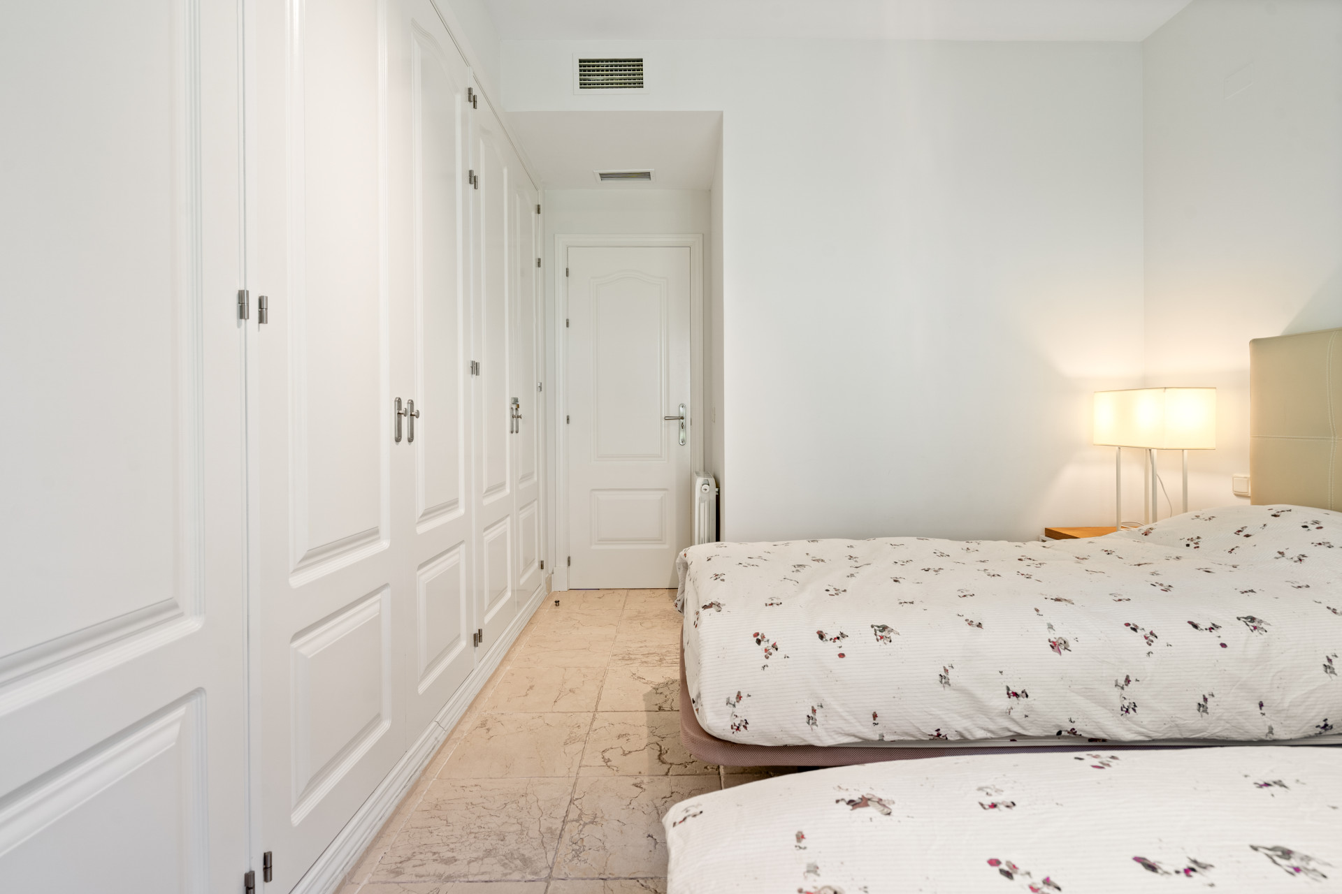 2 Bedroom Apartment in Benahavís - Фото 20