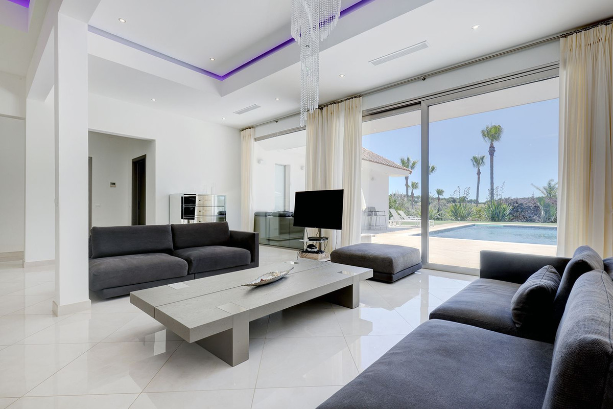 5 Bedroom Villa in Sotogrande - Photo 23