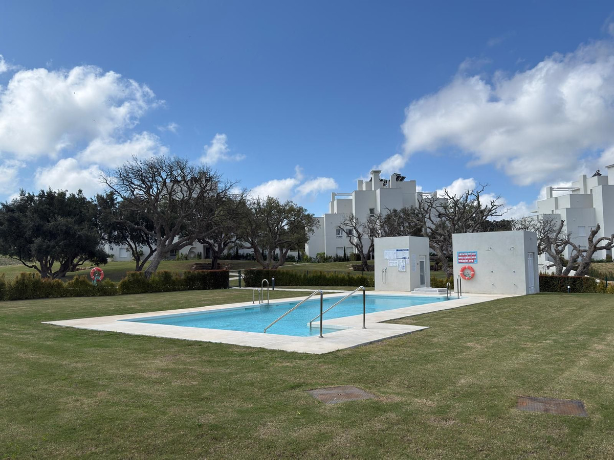 3 Bedroom Apartment in San Roque - Photo 32