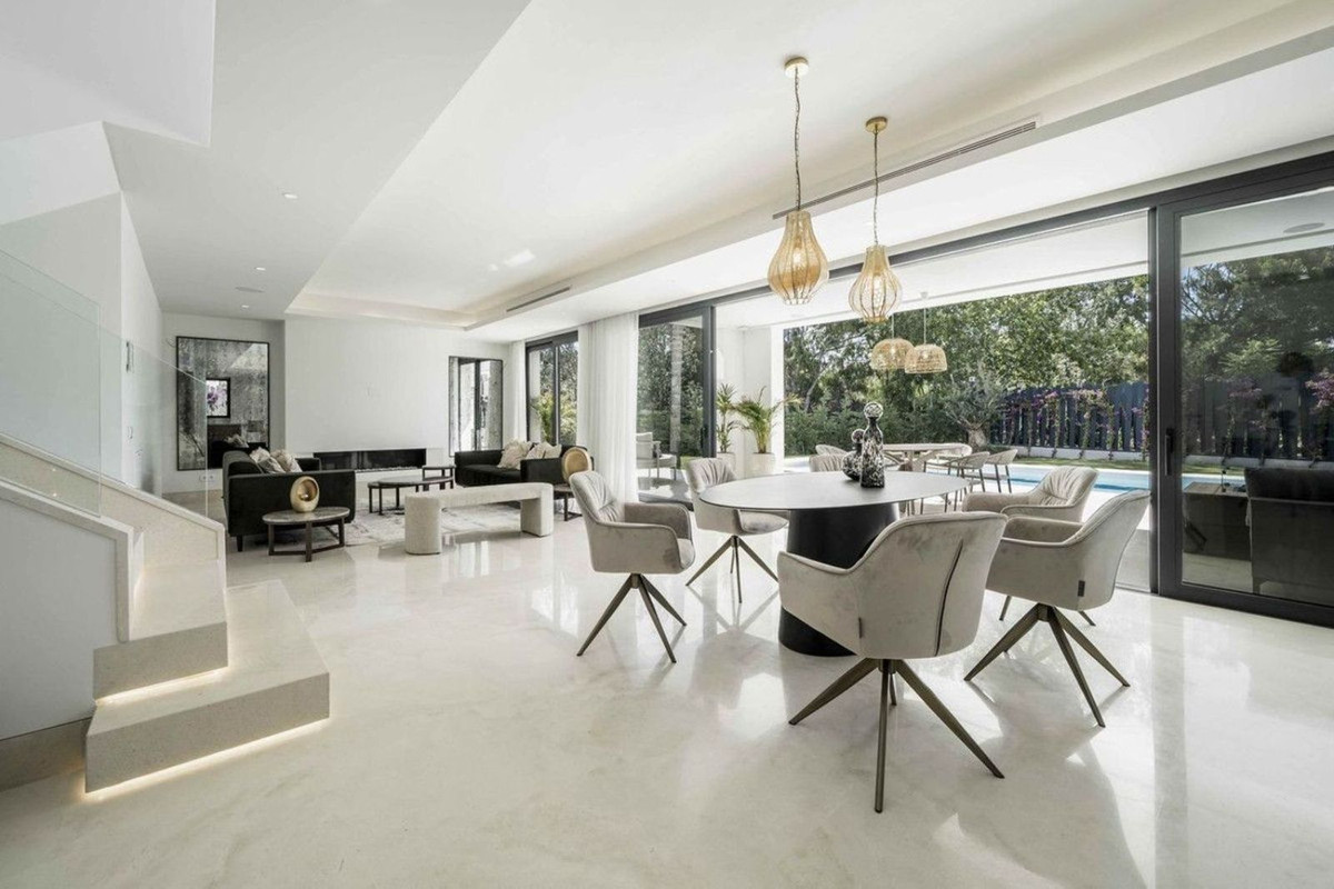 4 Bedroom Villa in Estepona - Foto 13
