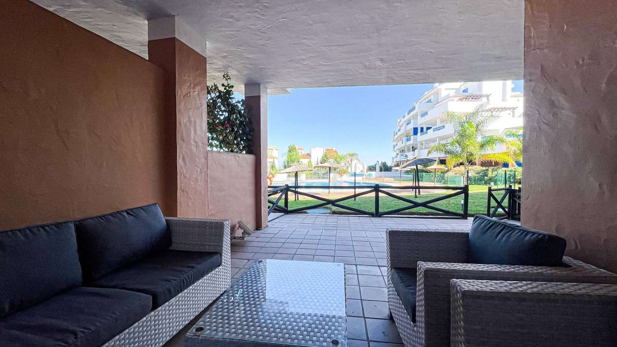 2 Bedroom Apartment in La Duquesa - Фото 16