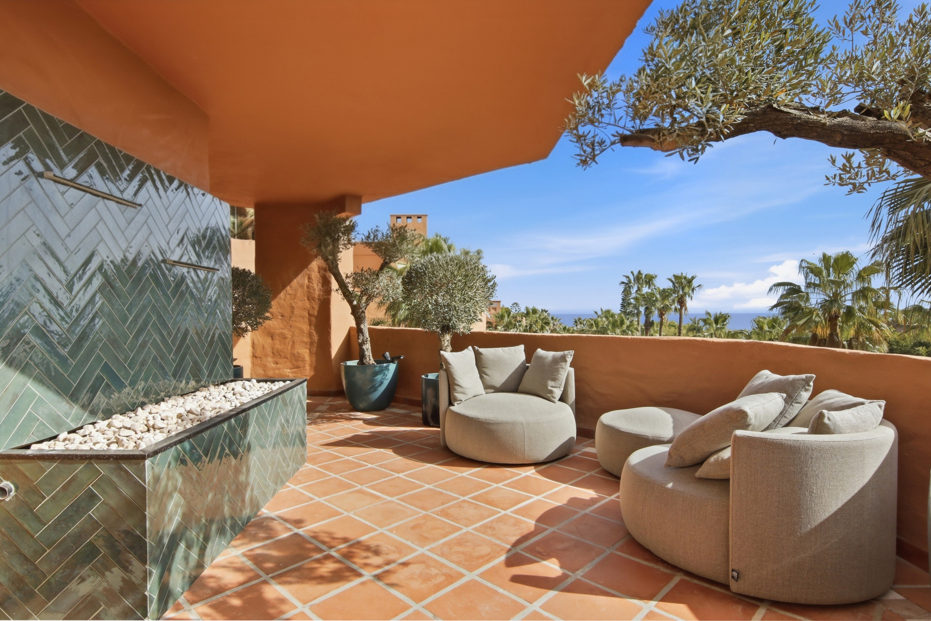 2 Bedroom Apartment in Estepona