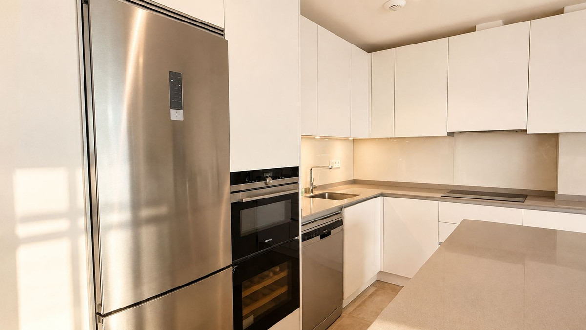 4 Bedroom Townhouse in Mijas - Photo 8