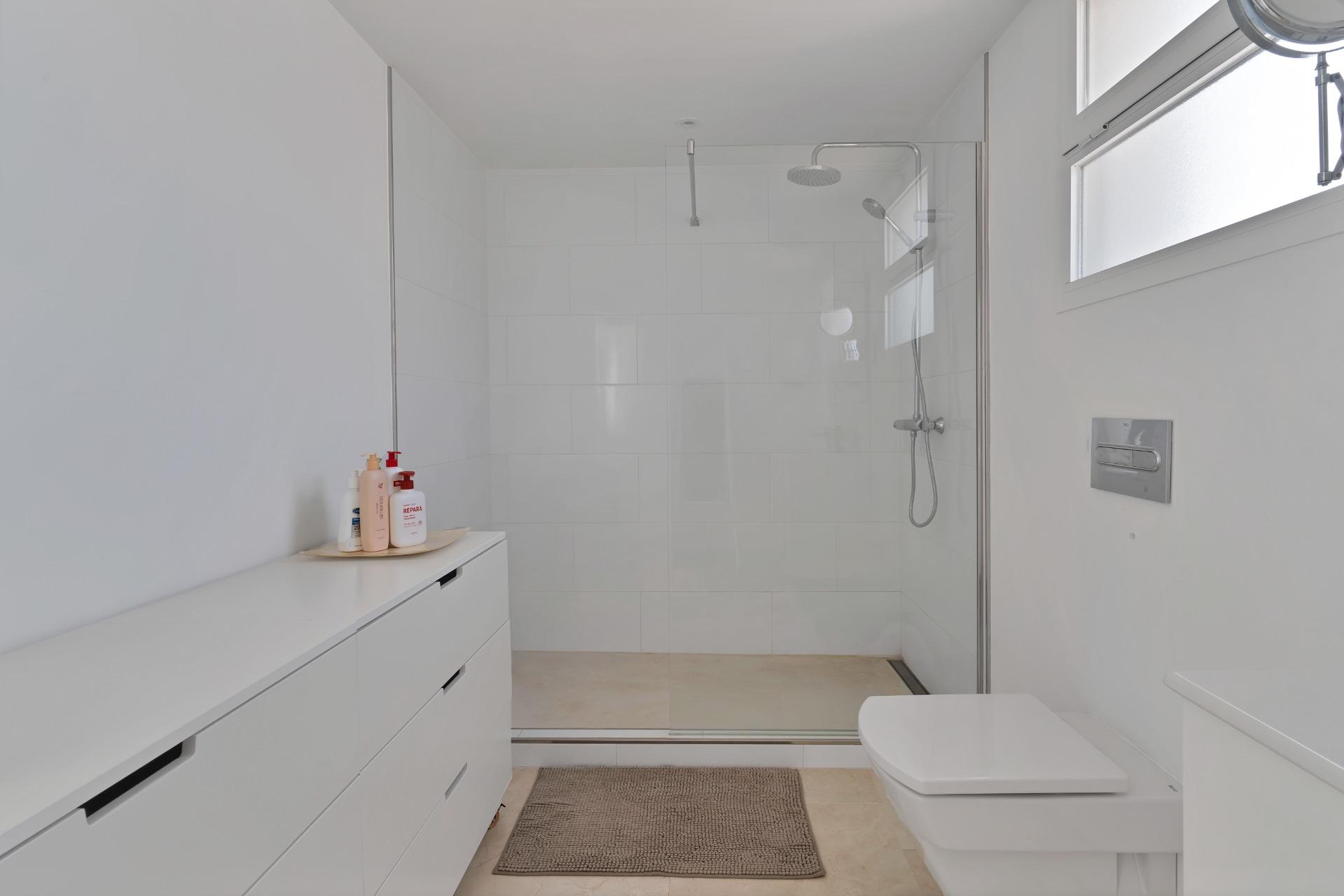 2 Bedroom Penthouse in Mijas - Photo 25