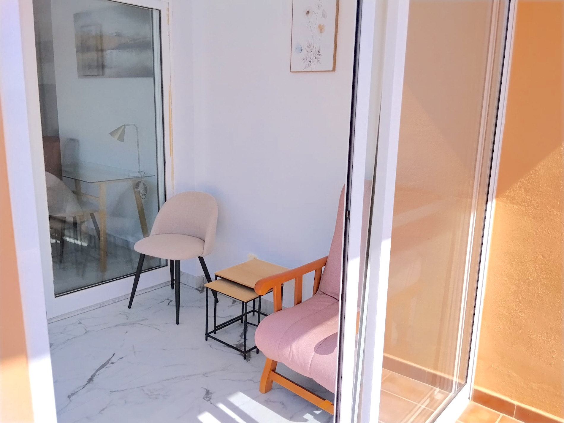 2 Bedroom Apartment in Fuengirola - Photo 8