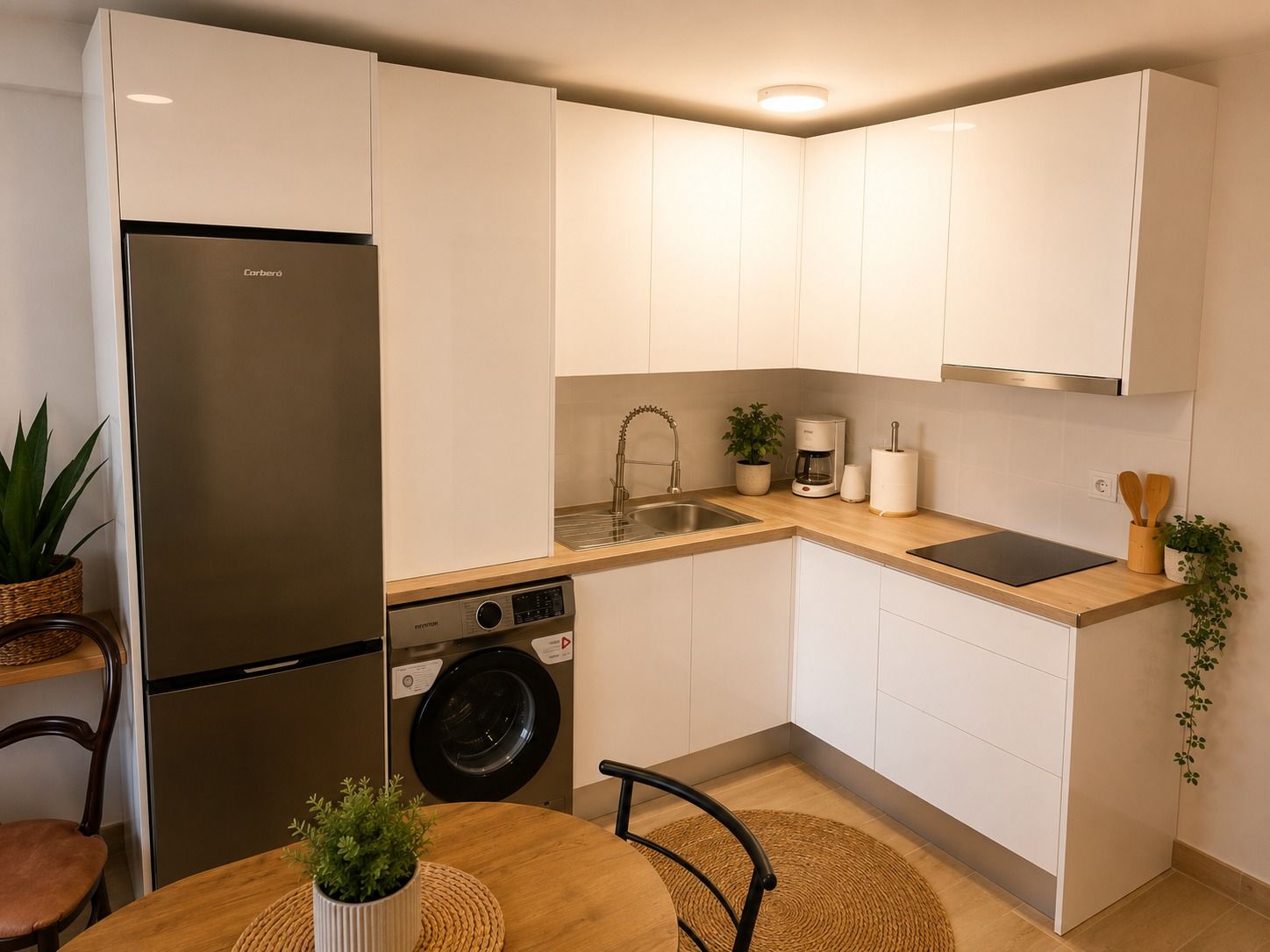 2 Bedroom Apartment in Fuengirola - Photo 9