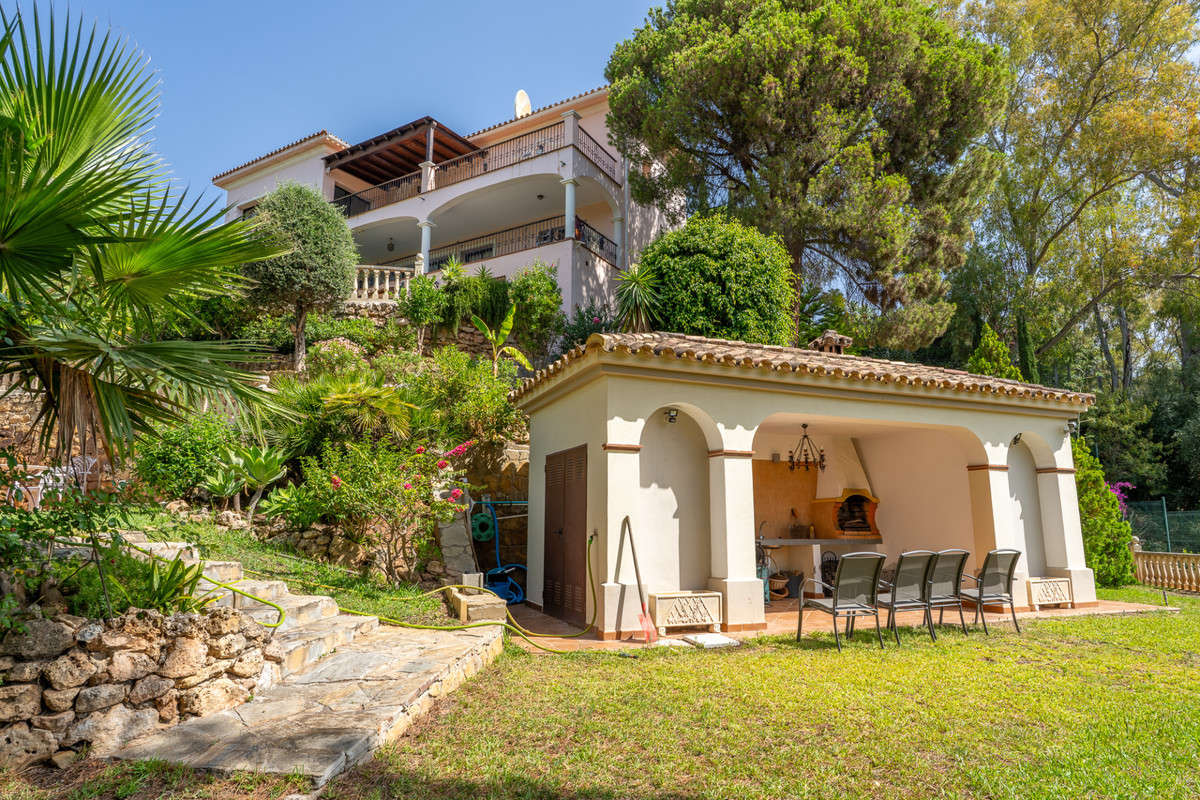 8 Bedroom Villa in Benahavís - Фото 49