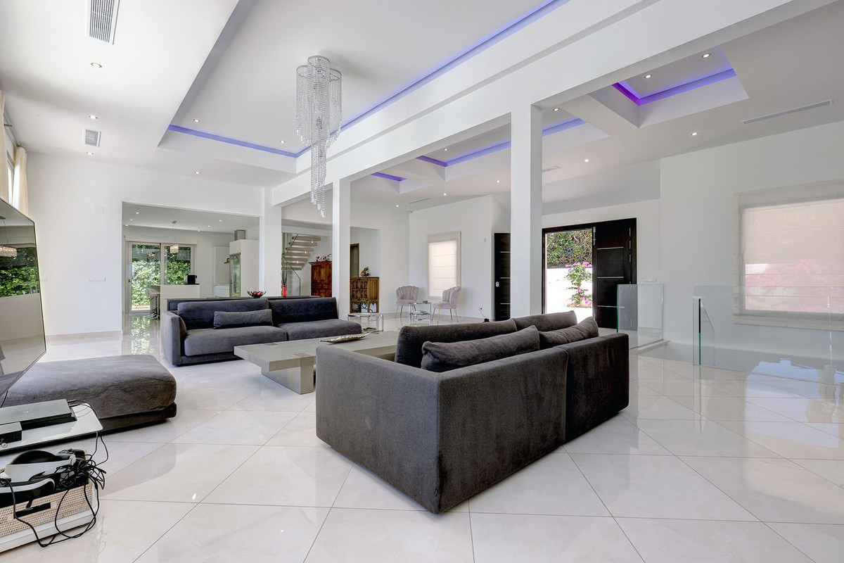 5 Bedroom Villa in Sotogrande - Photo 37