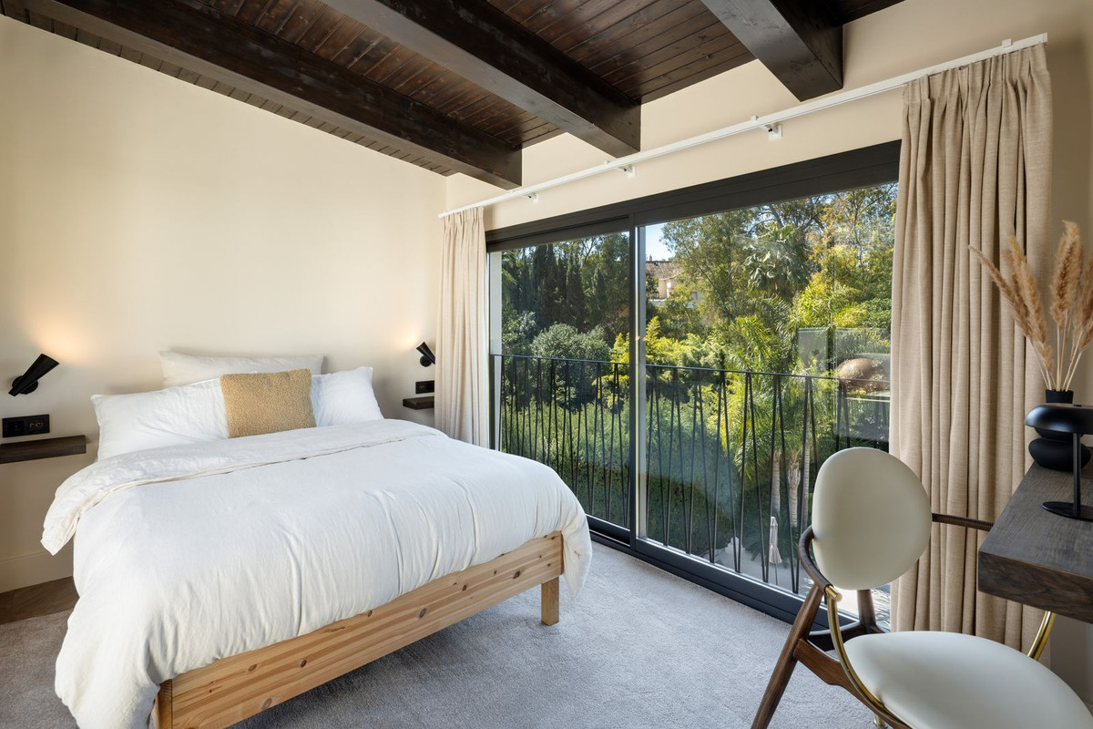 5 Bedroom Villa in Marbella - Фото 17