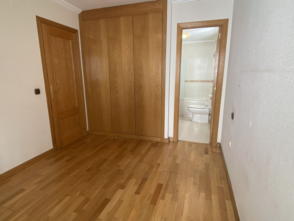 3 Bedroom Apartment in Benahavís - Foto 25