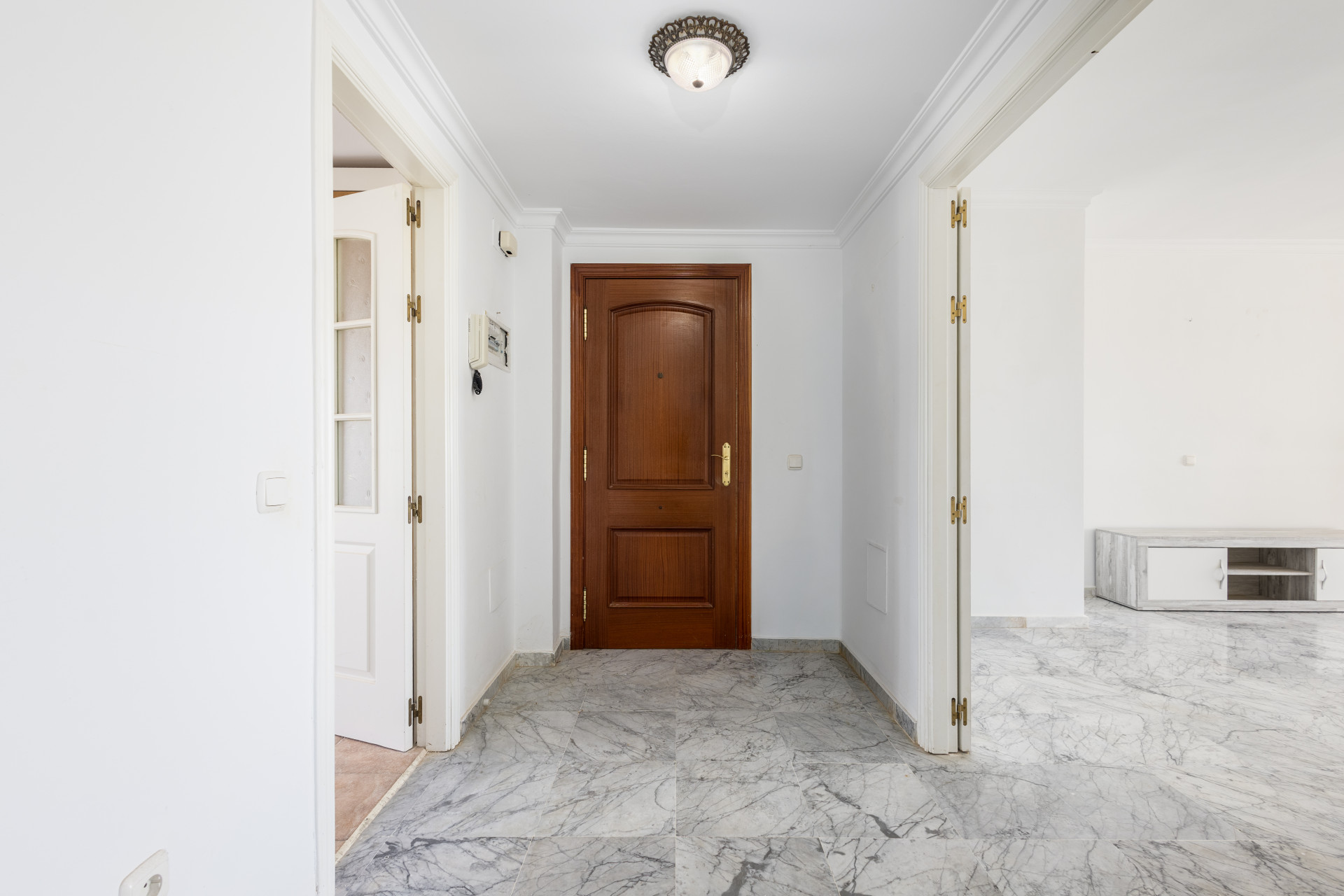 2 Bedroom Apartment in Alhaurín el Grande - Photo 22