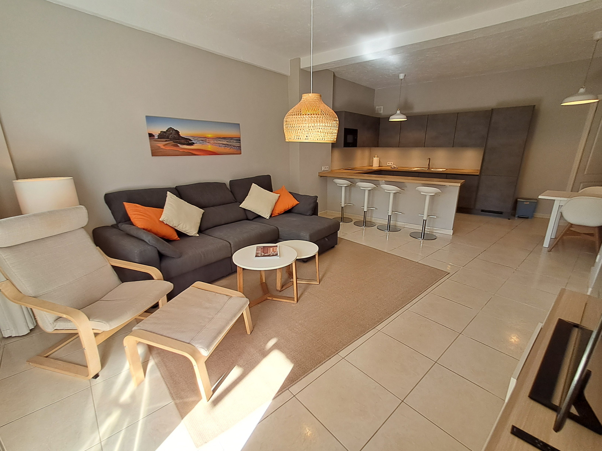 2 Bedroom Apartment in Marbella - Photo 4