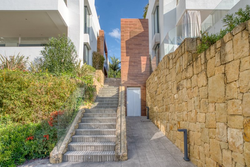 4 Bedroom Apartment in Marbella - Photo 34