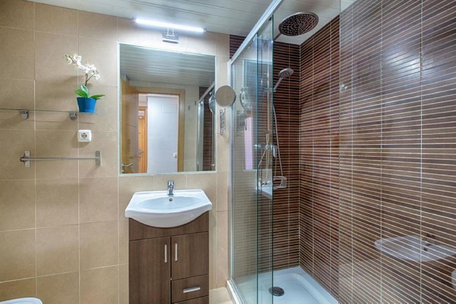 2 Bedroom Apartment in Estepona - Фото 8