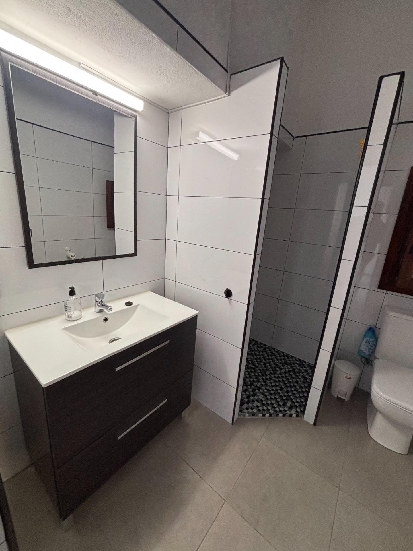 Piso de 4 dormitorios en Baleares – Foto 17