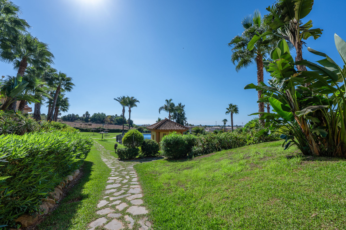 3 Bedroom Apartment in Marbella - Photo 14