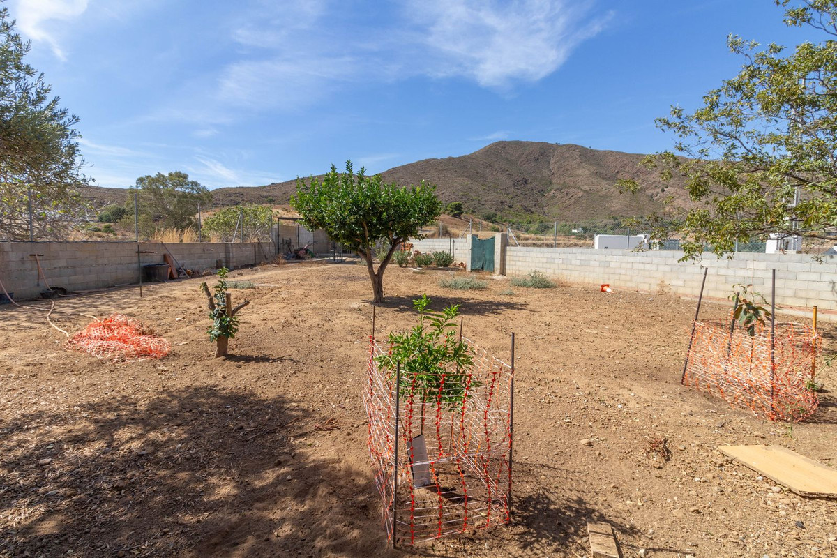 4 Bedroom Country house in Mijas - Фото 36