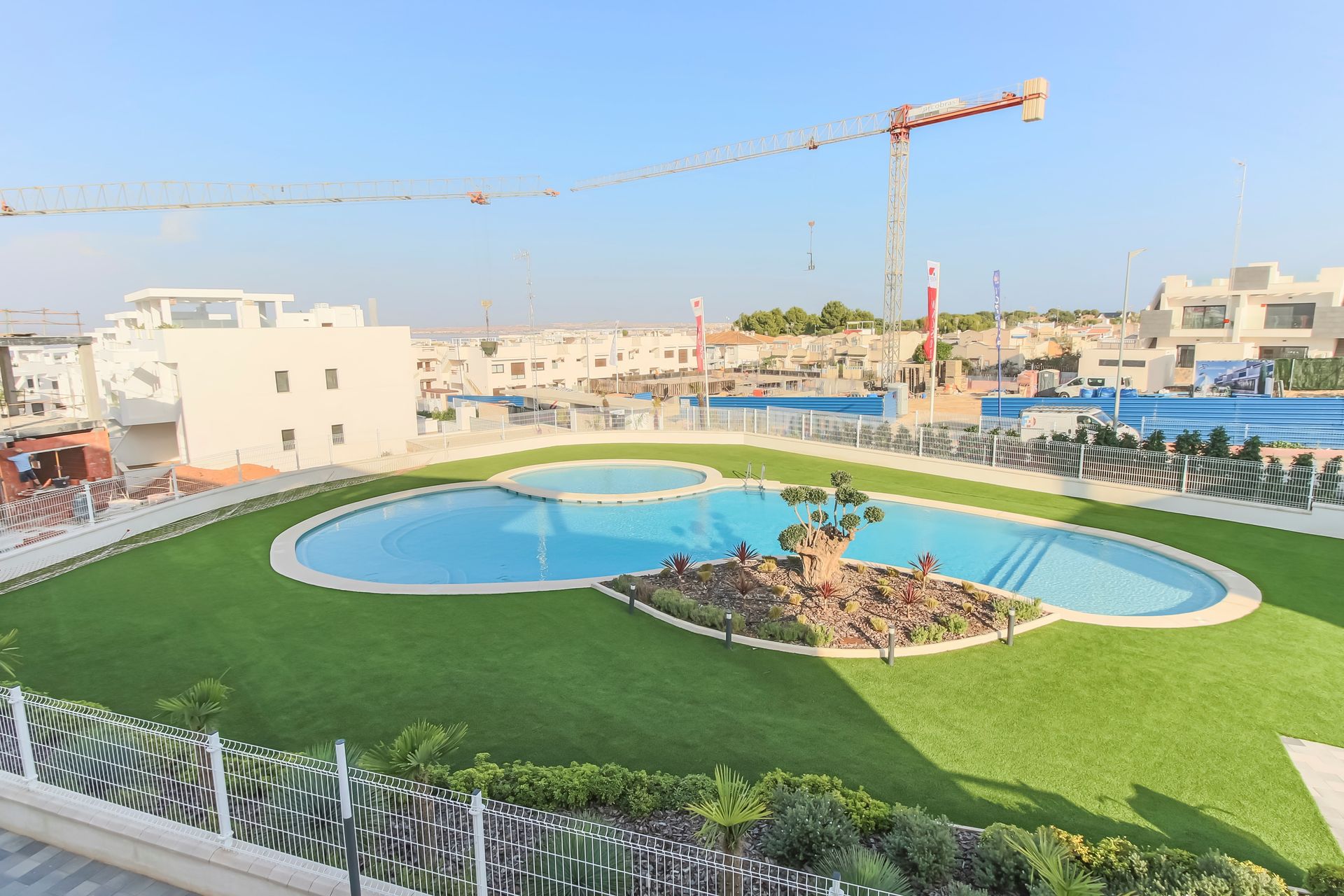 Apartamento com 2 quartos com piscina em Alicante, Espanha – Foto 28