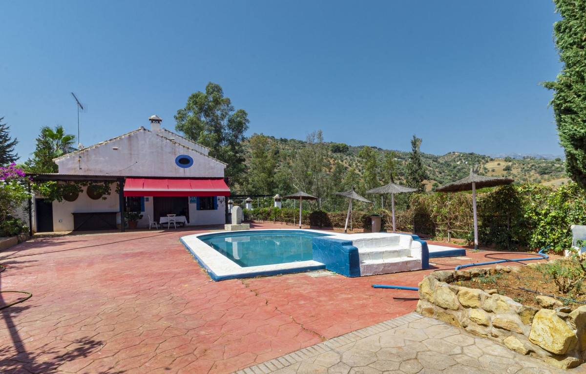 11 Bedroom Country house in Guaro - Photo 3