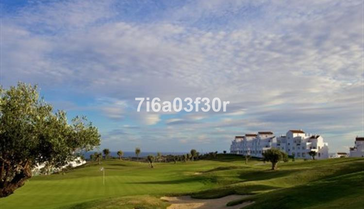 3 Bedroom Apartment in Estepona - Photo 28