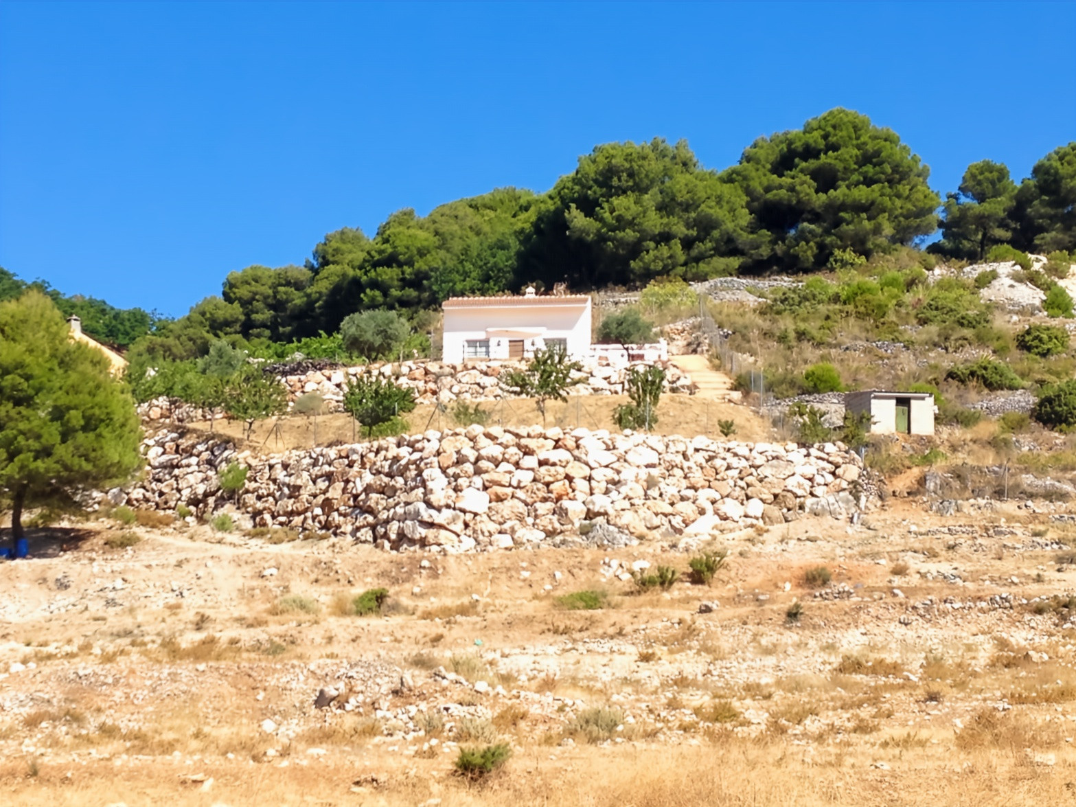 Chalet de 2 dormitorios en Málaga – Foto 1