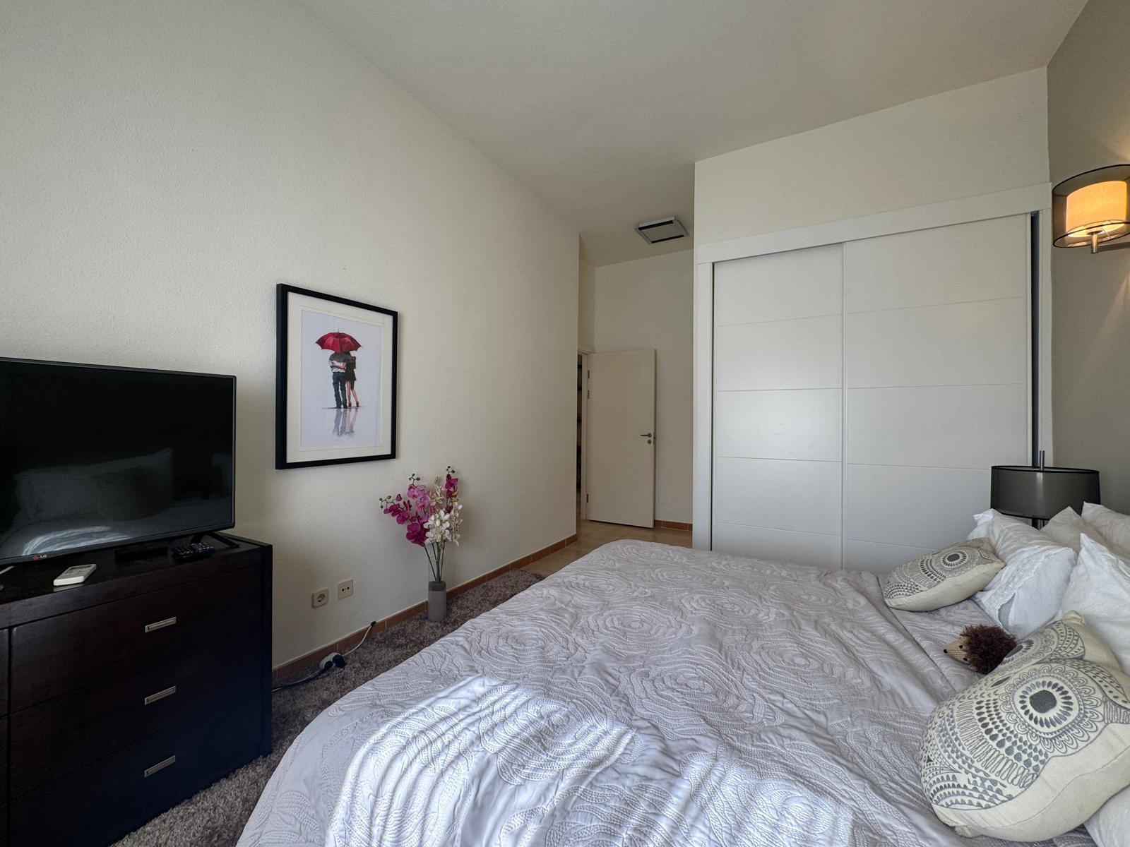 2 Bedroom Apartment in Estepona - Photo 7