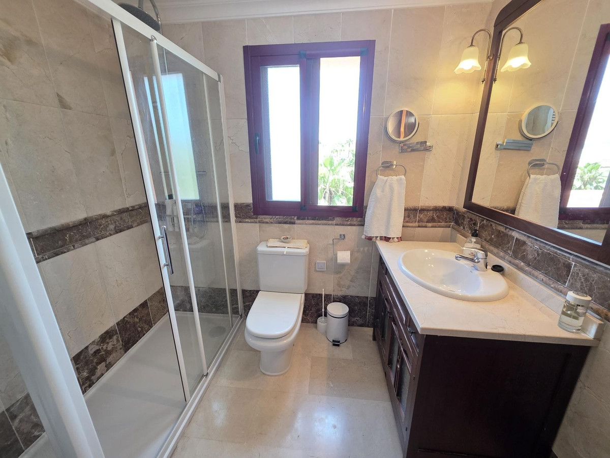 5 Bedroom Townhouse in Coín - Foto 36