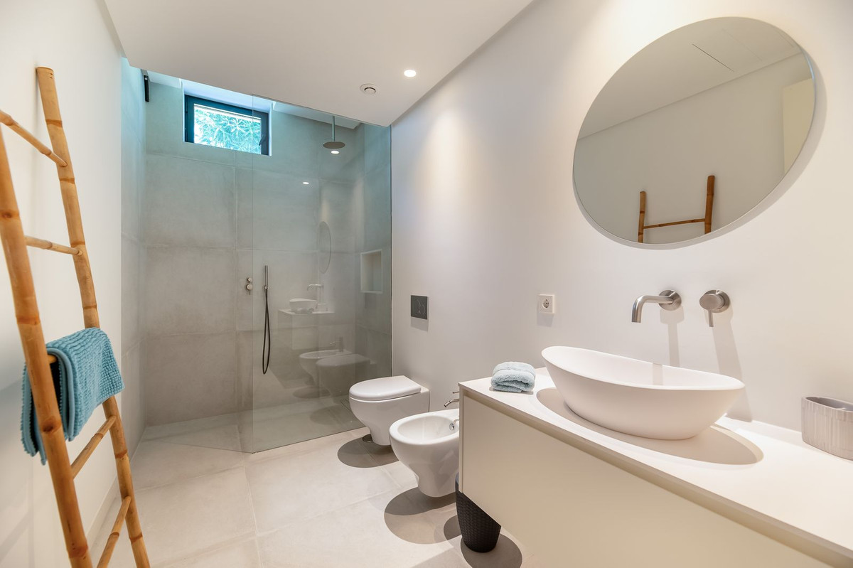 6 Bedroom Villa in Benahavís - Foto 22