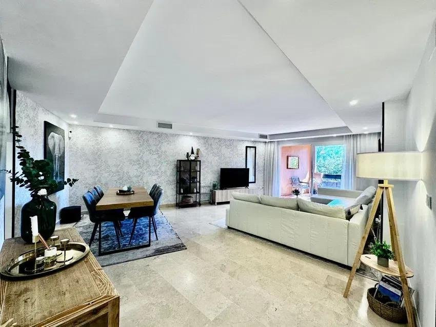3 Bedroom Apartment in Marbella - Photo 21