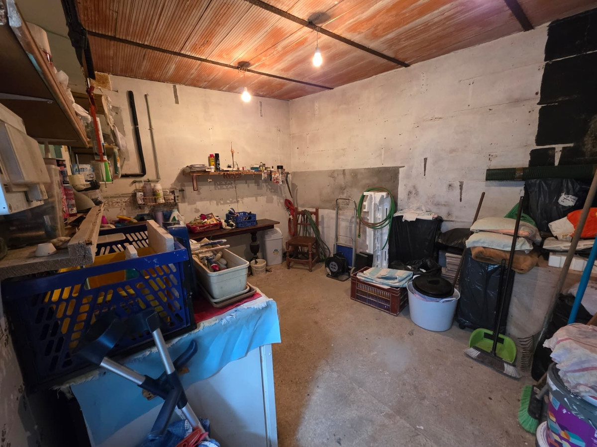 3 Bedroom Villa in Coín - Photo 27
