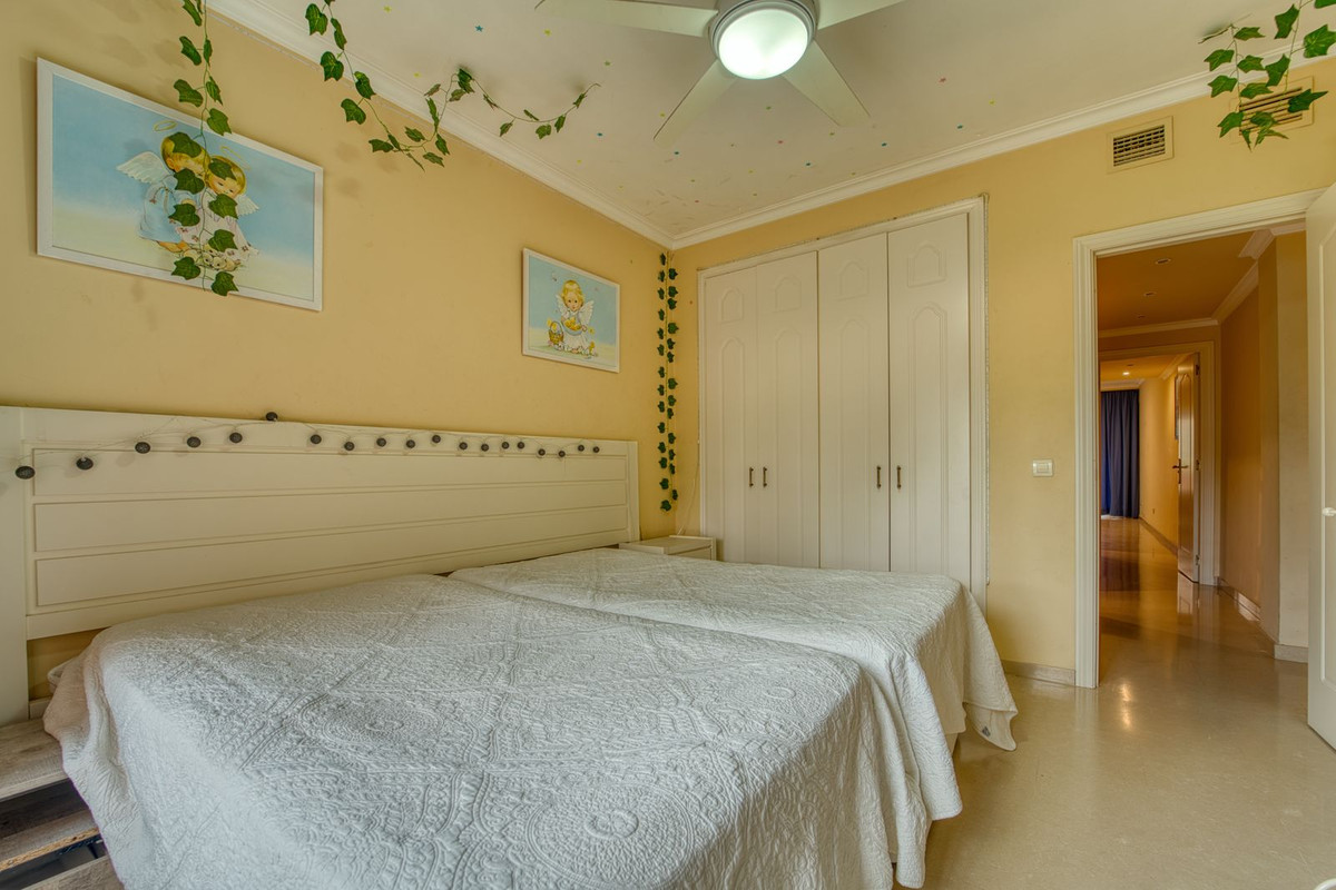 2 Bedroom Apartment in Marbella - Foto 9