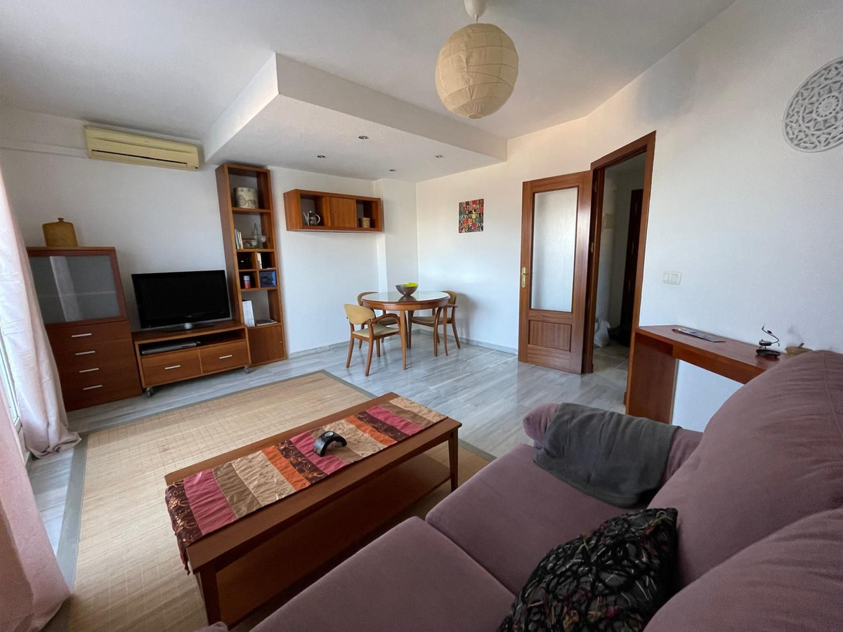 2 Bedroom Penthouse in San Pedro de Alcántara - Photo 10