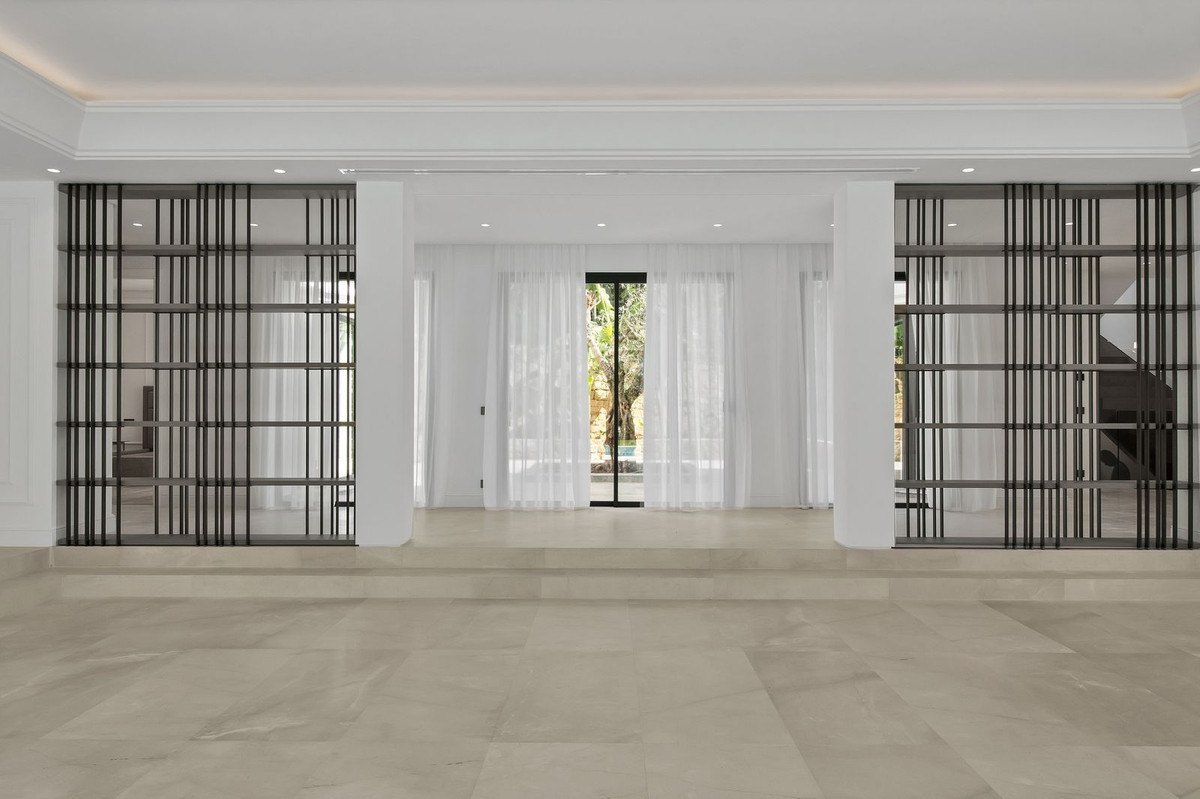 6 Bedroom Villa in Marbella - Фото 19