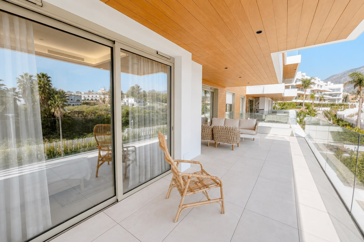 3 Bedroom Apartment in Marbella - Photo 25
