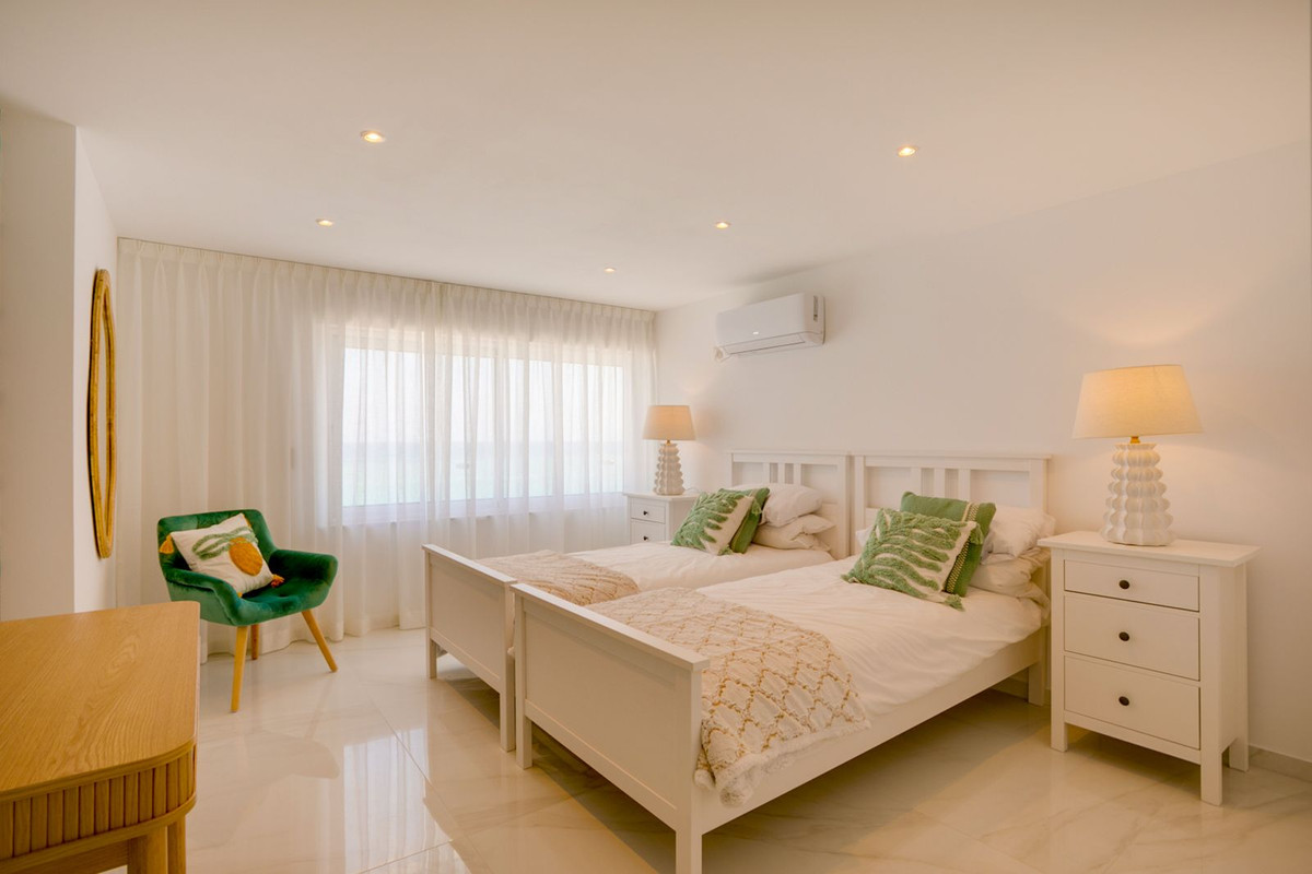 3 Bedroom Villa in Estepona - Photo 15