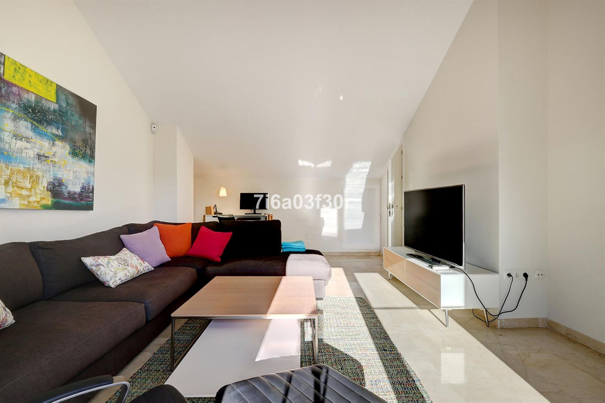 5 Bedroom Townhouse in Marbella - Photo 19