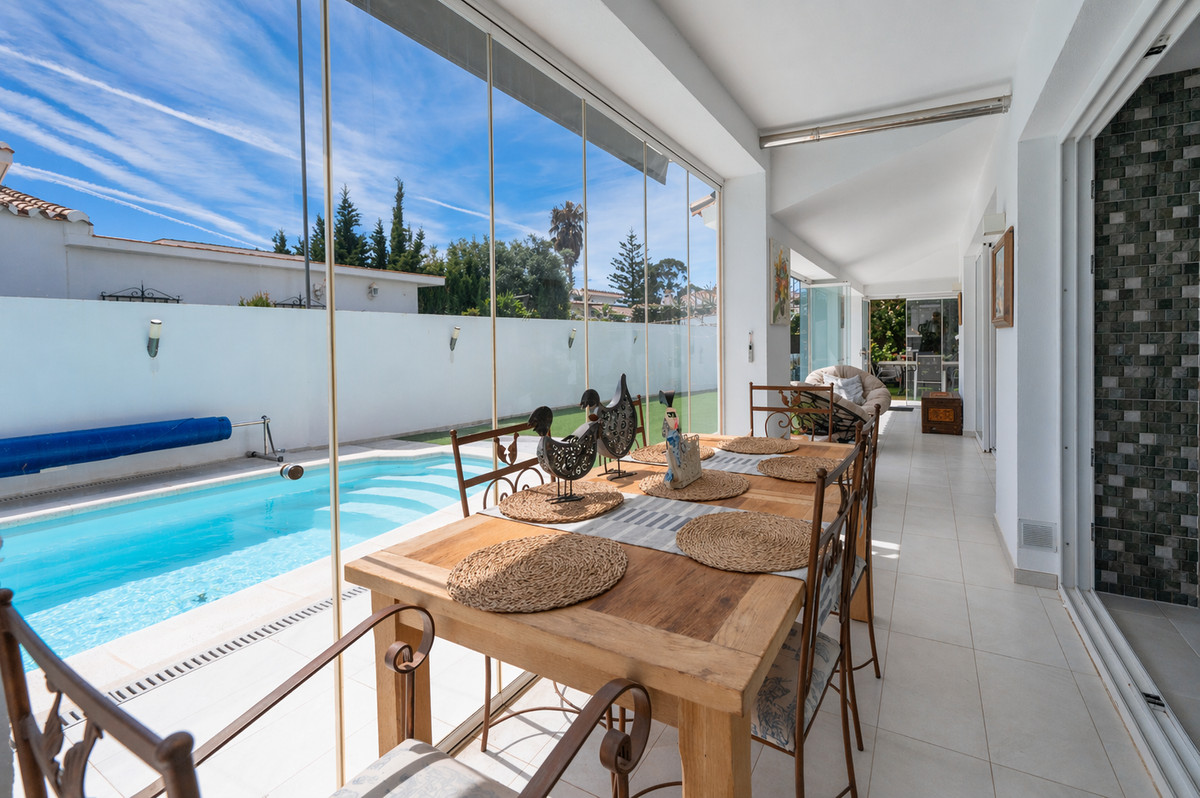 3 Bedroom Villa in Estepona - Фото 26