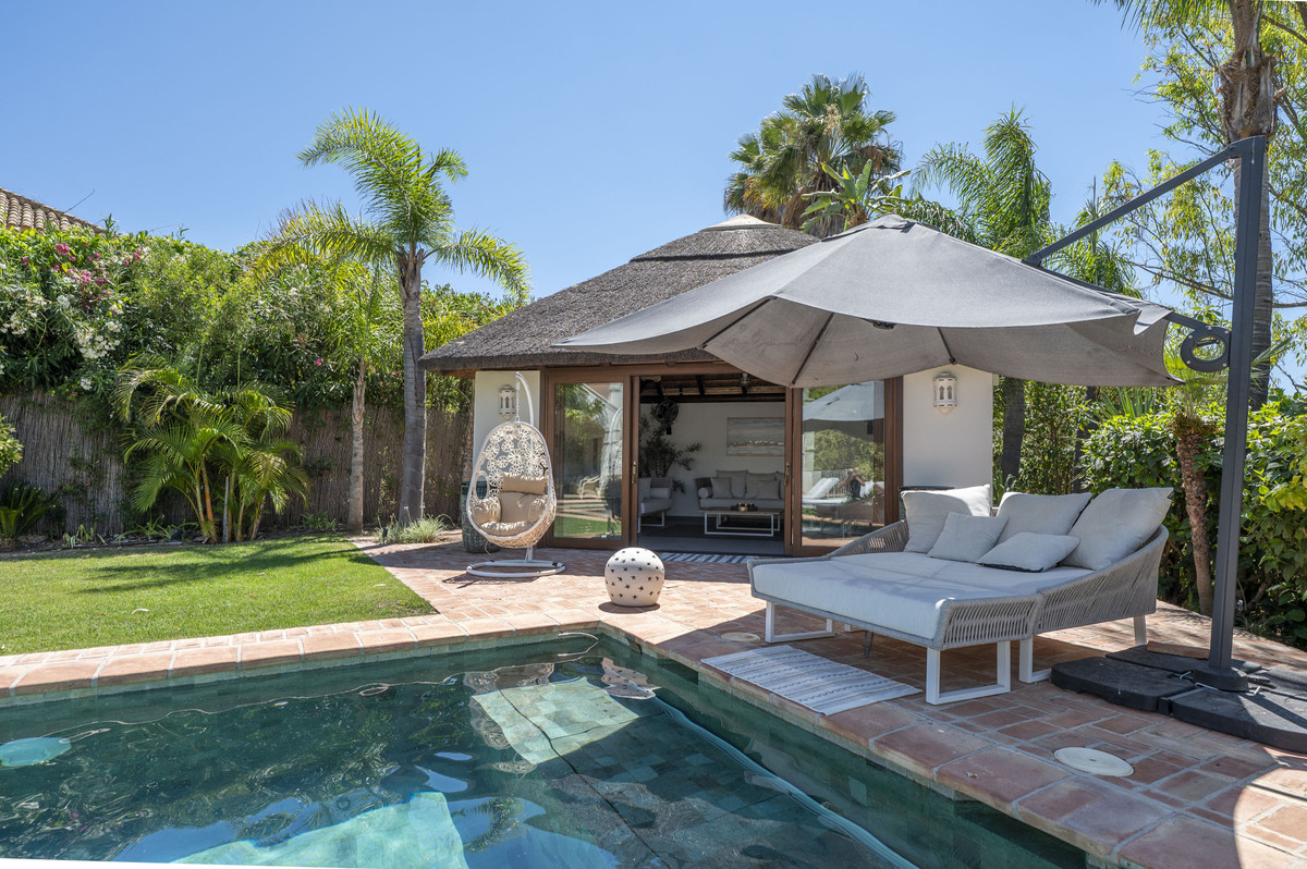 4 Bedroom Villa in Estepona - Foto 38