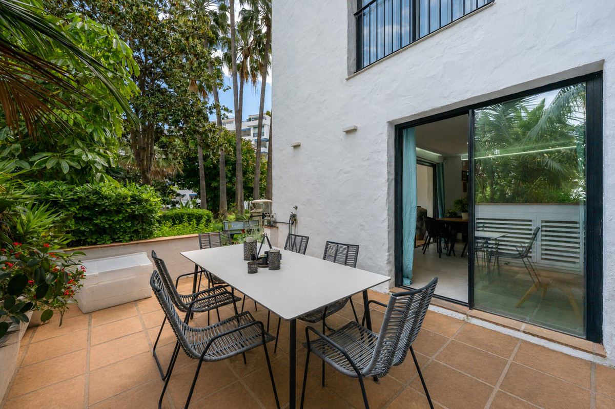 3 Bedroom Apartment in Marbella - Photo 13