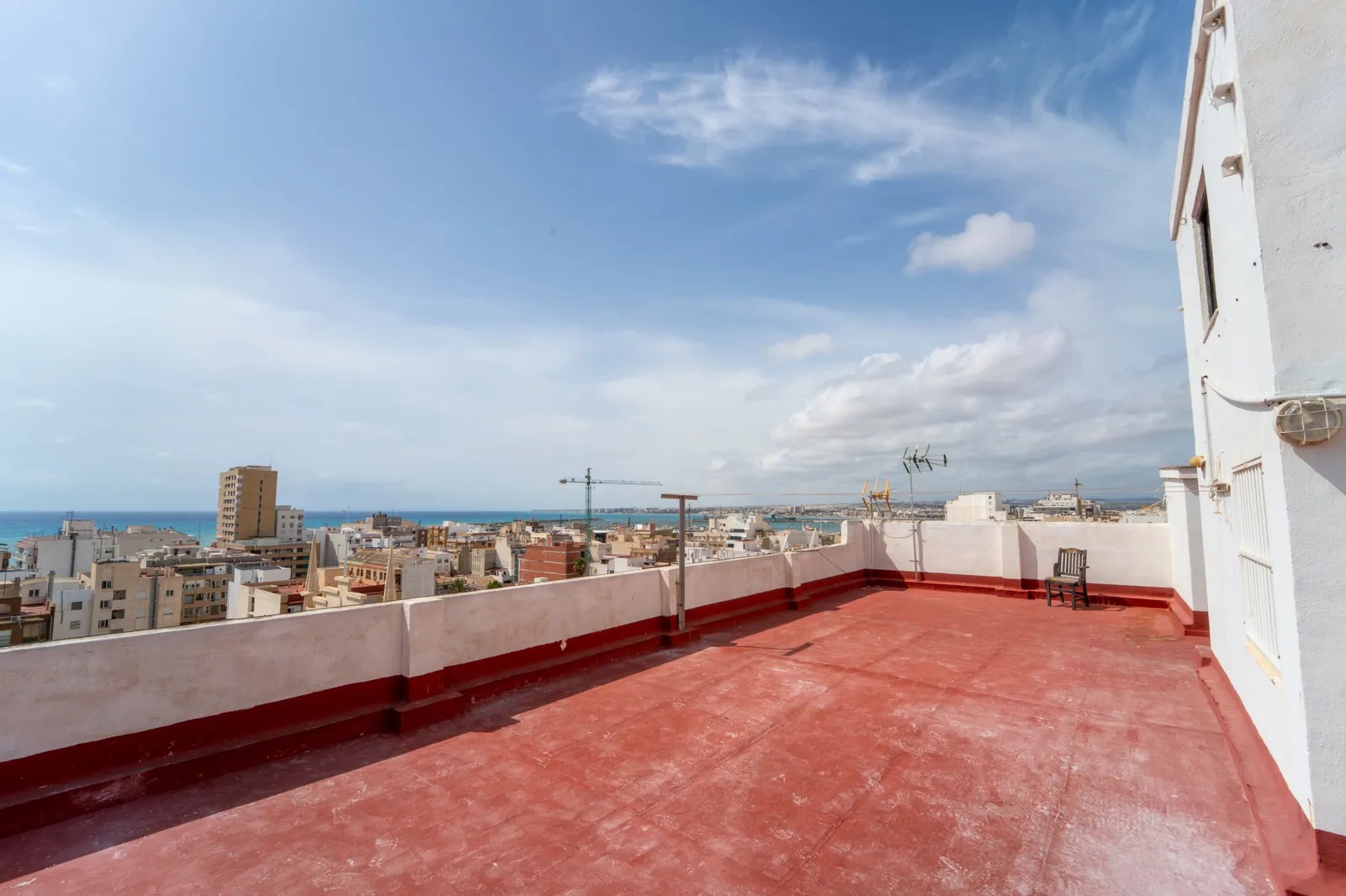 Apartamento com 2 quartos com vista mar em Alicante, Espanha – Foto 4