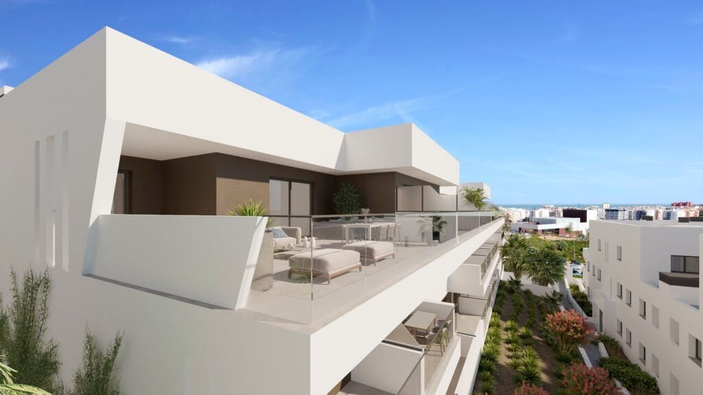 3 Bedroom Apartment in Estepona - Photo 3